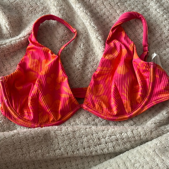 bathing suit top bundle - Picture 2 of 8